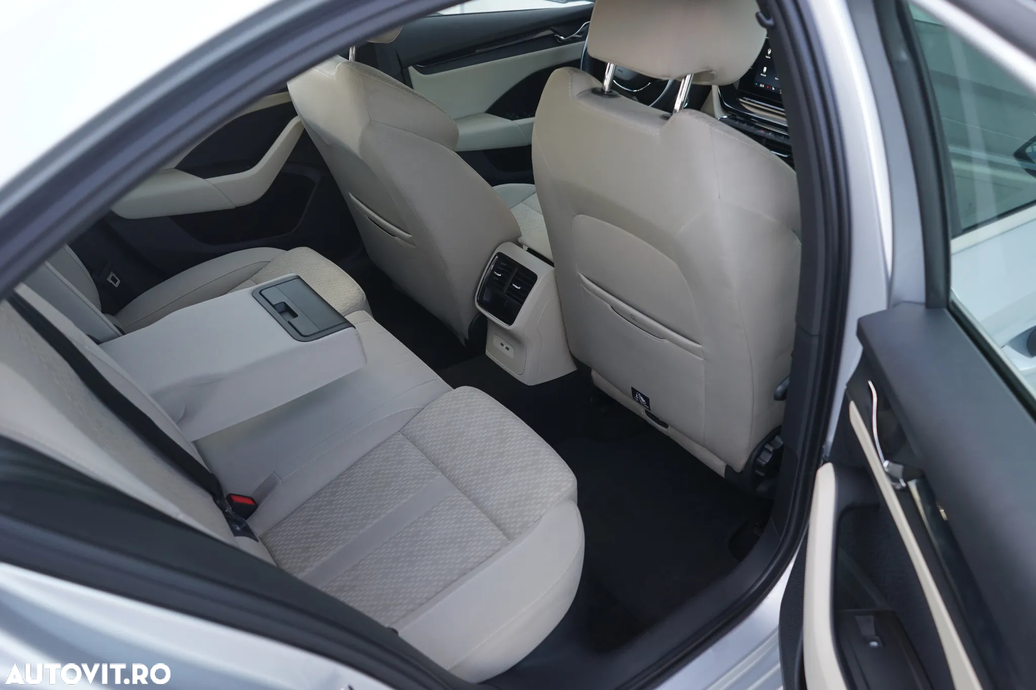 Skoda Octavia 1.5 TSI e-TEC DSG Style - 25