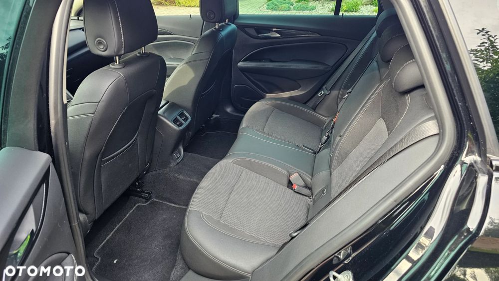 Opel Insignia 1.6 T Exclusive S&S - 13