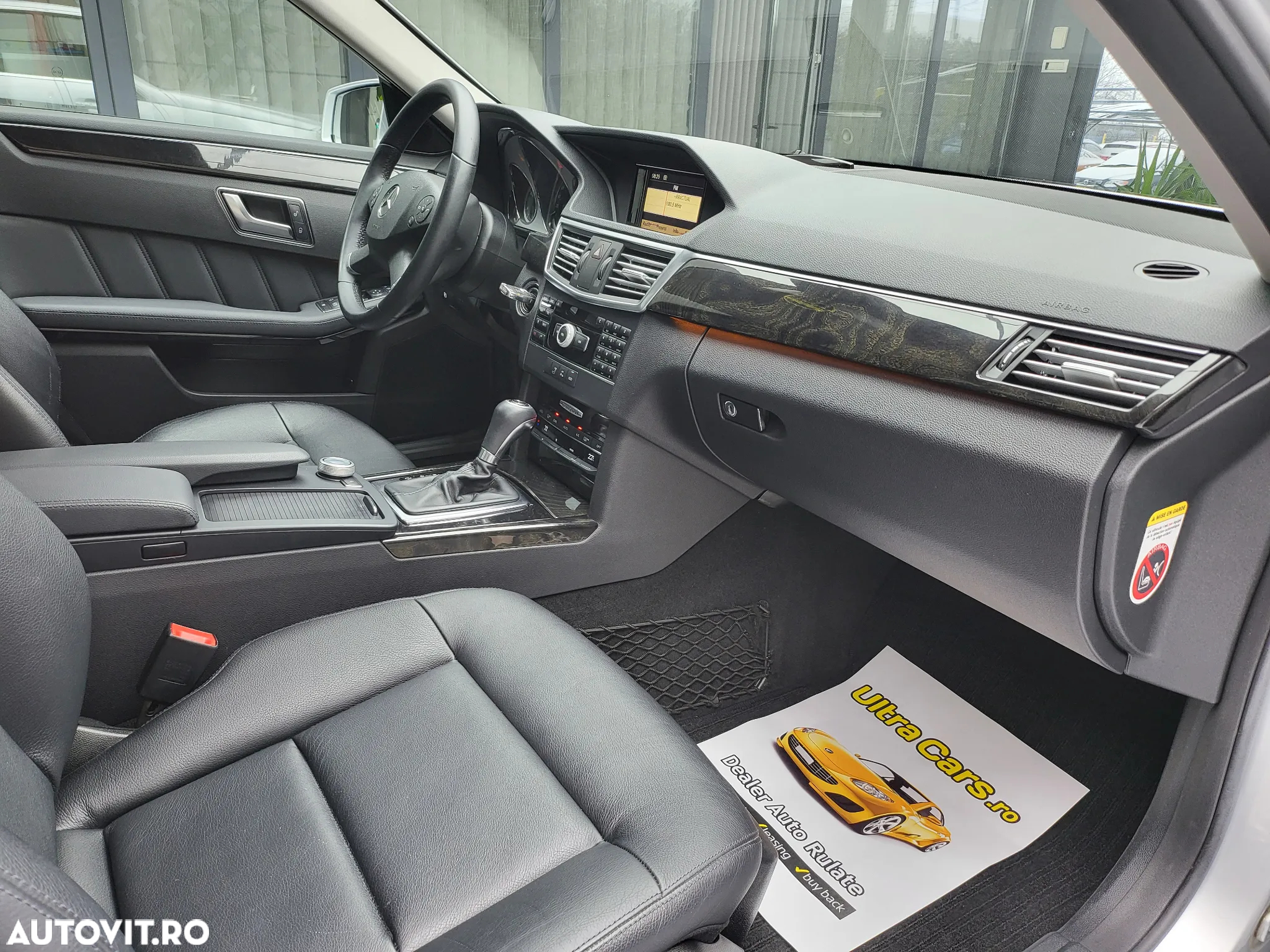 Mercedes-Benz E 200 CDI DPF BlueEFFICIENCY 7G-TRONIC Avantgarde - 11