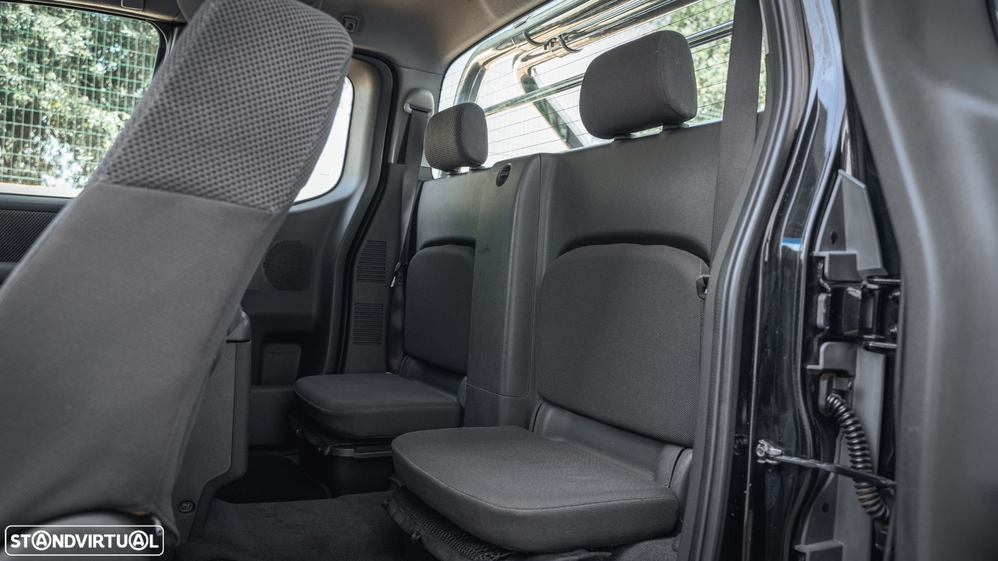 Nissan Navara 2.5 dCi CD LE - 11