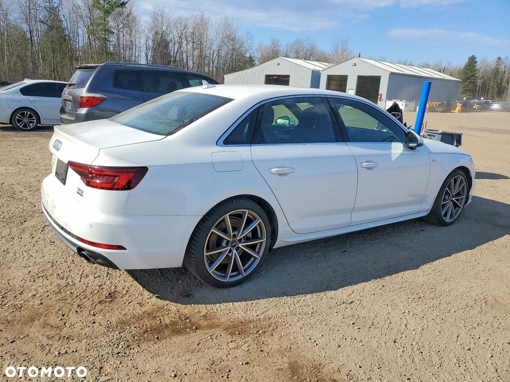 Audi A4 Limousine 45 TFSI quattro S tronic S line - 4