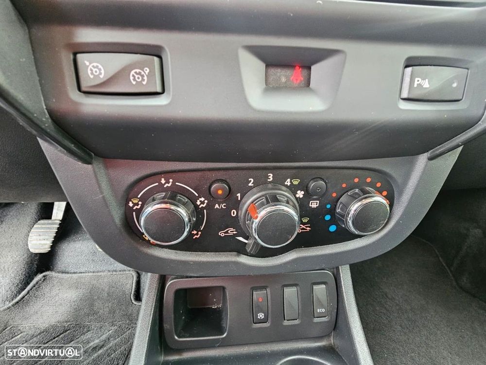 Dacia Duster 1.5 dCi Prestige - 12