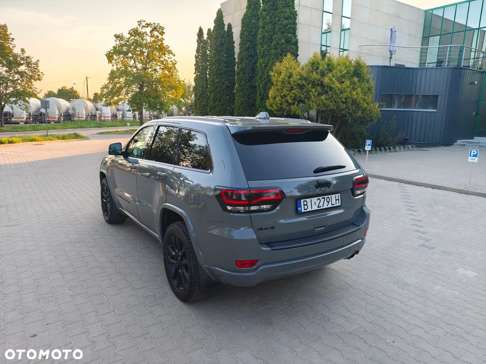 Jeep Grand Cherokee - 6