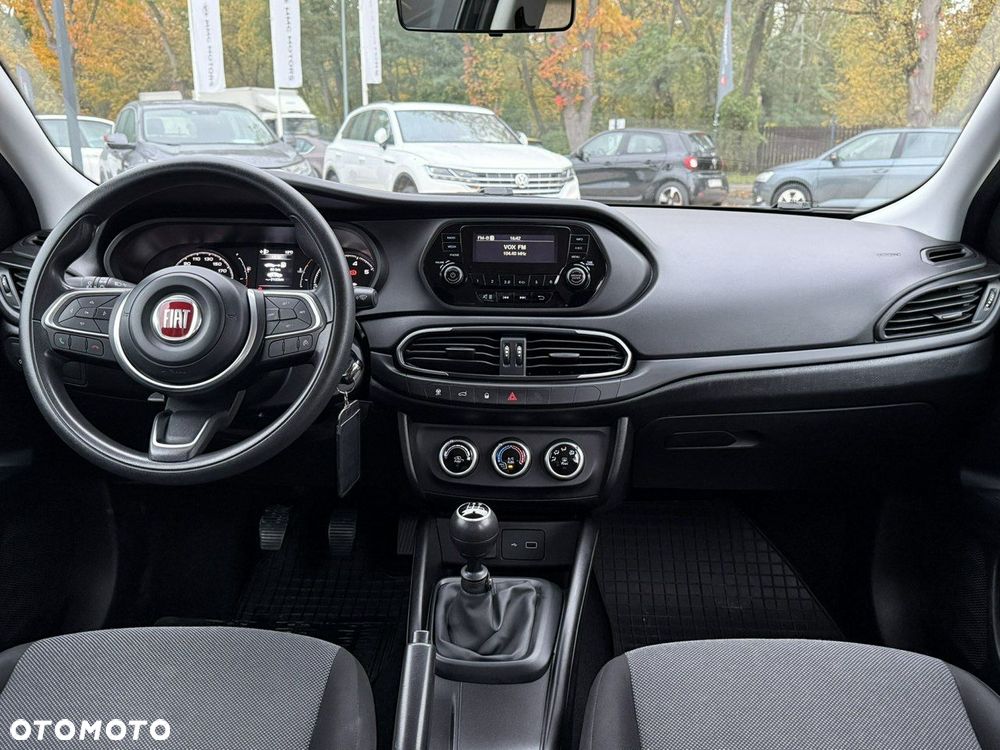 Fiat Tipo 1.4 16V Easy - 17