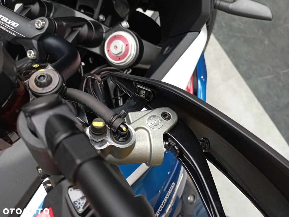 Moto Guzzi Stelvio - 23