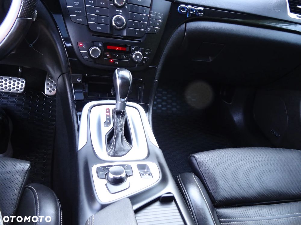 Opel Insignia 2.8 T V6 OPC - 19