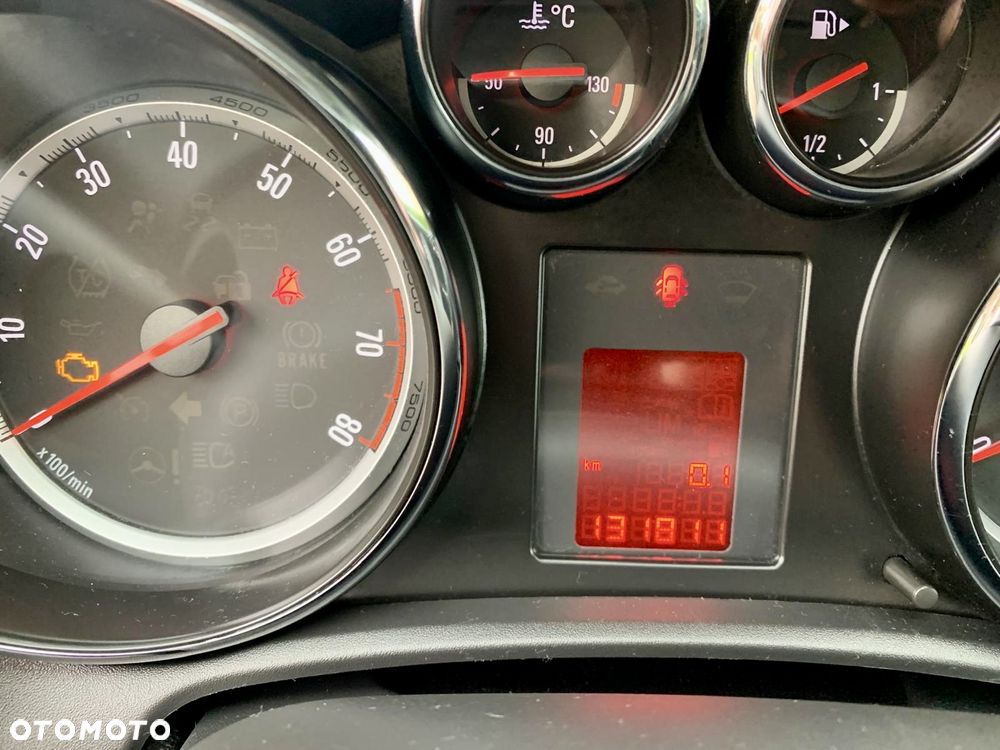 Opel Astra 1.4 ecoFLEX - 10