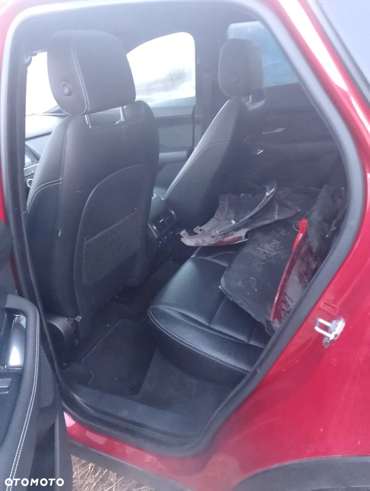 Jaguar E-Pace 2.0 i4D AWD R-Dynamic - 9