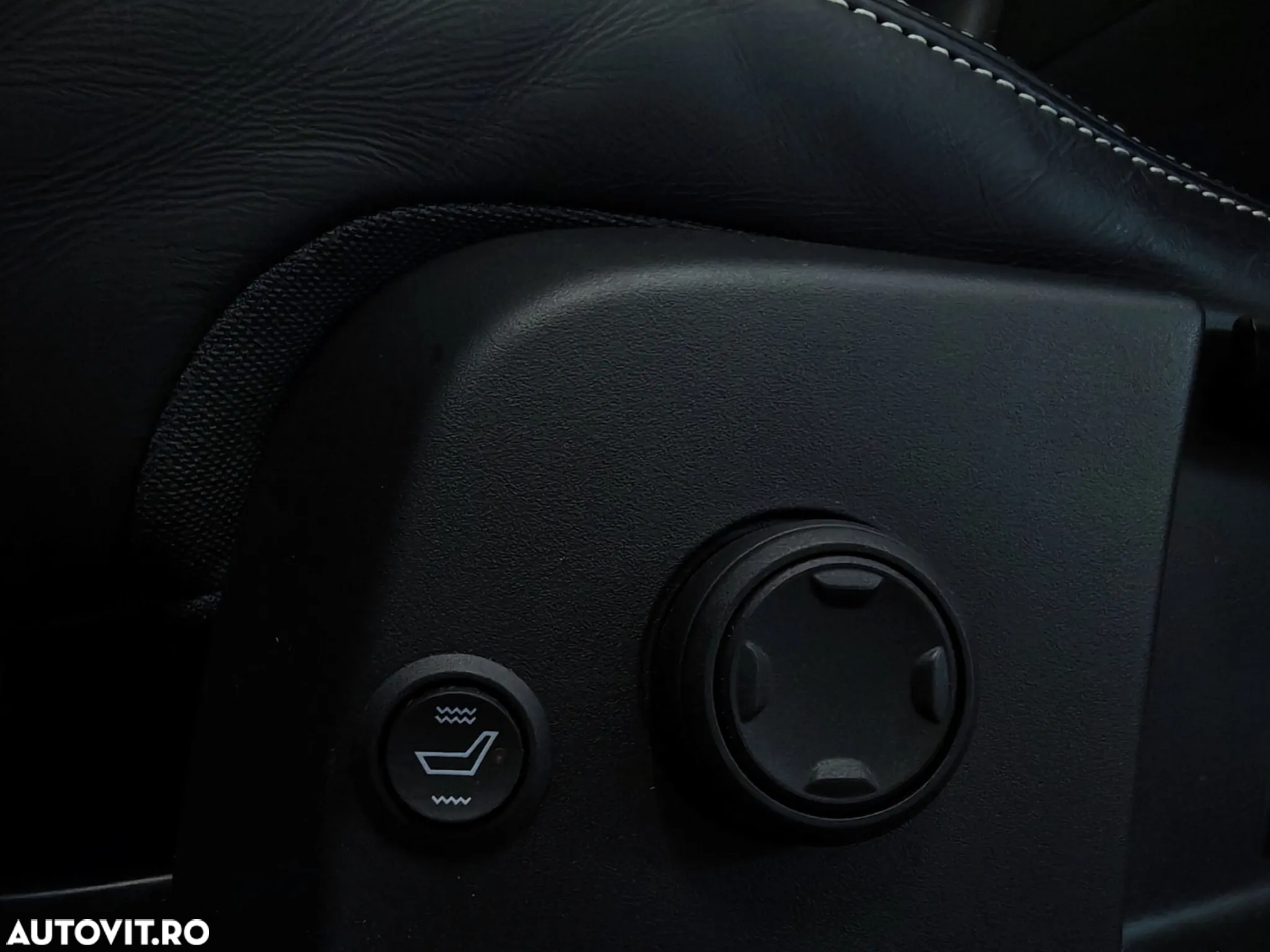Volvo XC 40 T3 R-Design - 13