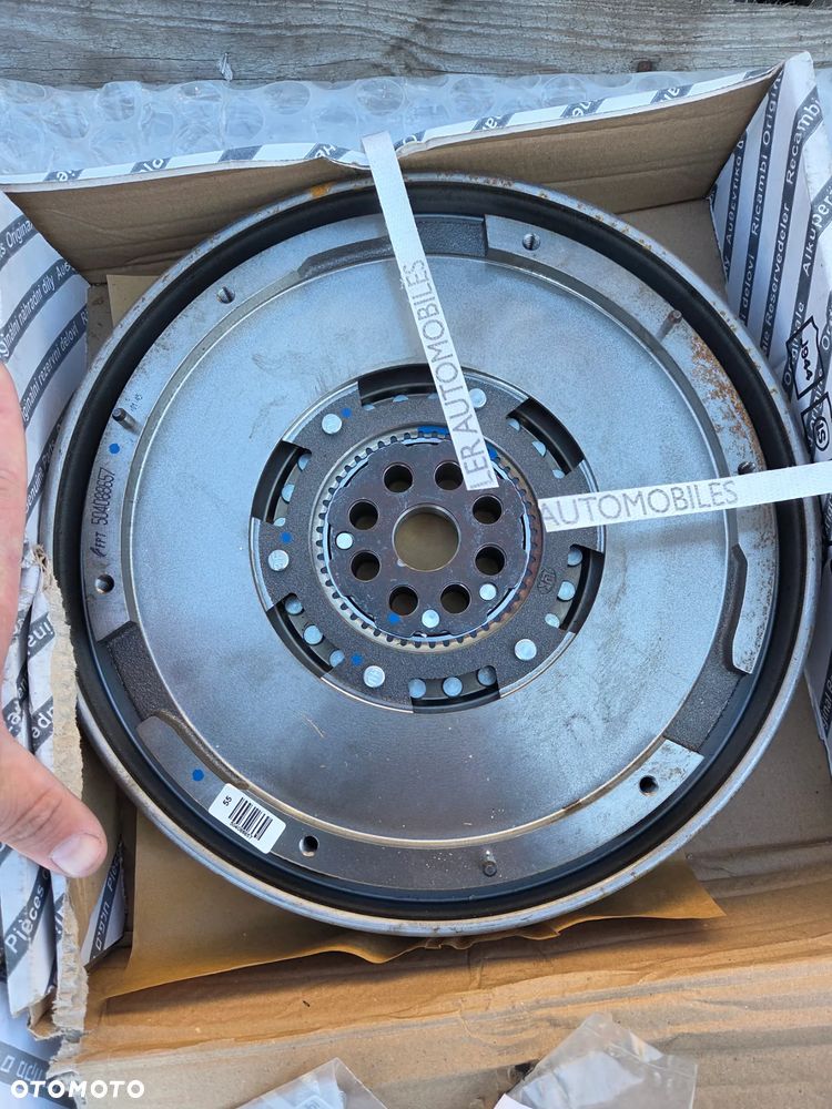 zestaw sprzęgła Fiat Ducato III Citroën Jumper II Peugeot Boxer II 3.0 HDi Multijet 1628940780 504088657 0532R3 5802509914 1671043580 5802509911 1611272980 - 4