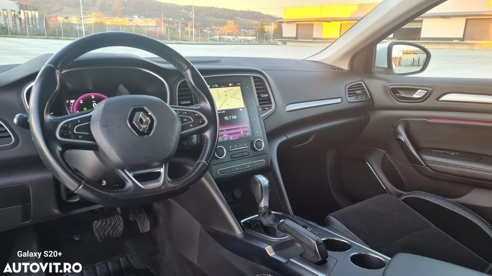 Renault Megane ENERGY dCi 110 EDC INTENS - 13