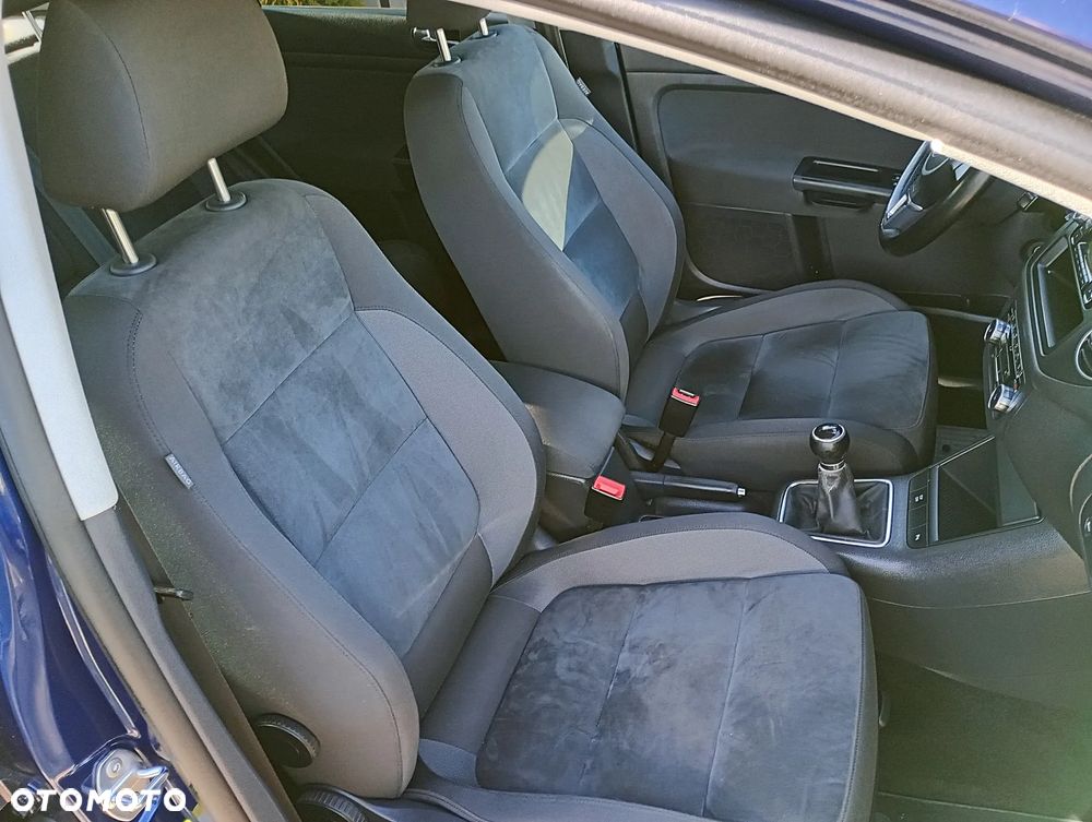 Volkswagen Golf Plus 2.0 TDI Comfortline - 21