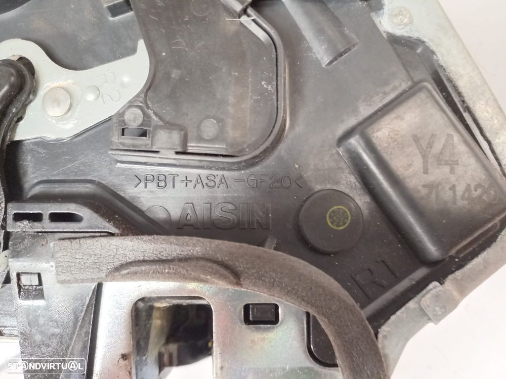 FECHO FECHADURA PORTA FRENTE FRONTAL DIREITA A046693 TOYOTA AVENSIS T25 T27 AURIS YARIS COROLLA RAV4 - 5