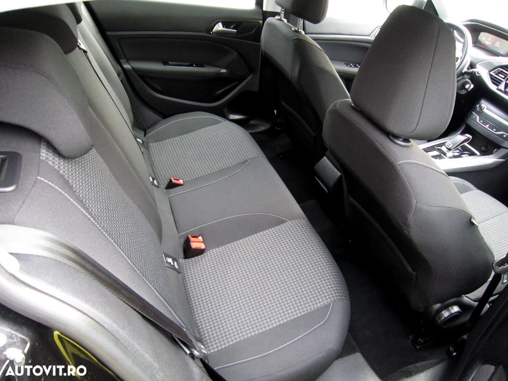 Peugeot 308 BlueHDi 130 EAT8 Stop & Start Active Pack - 22