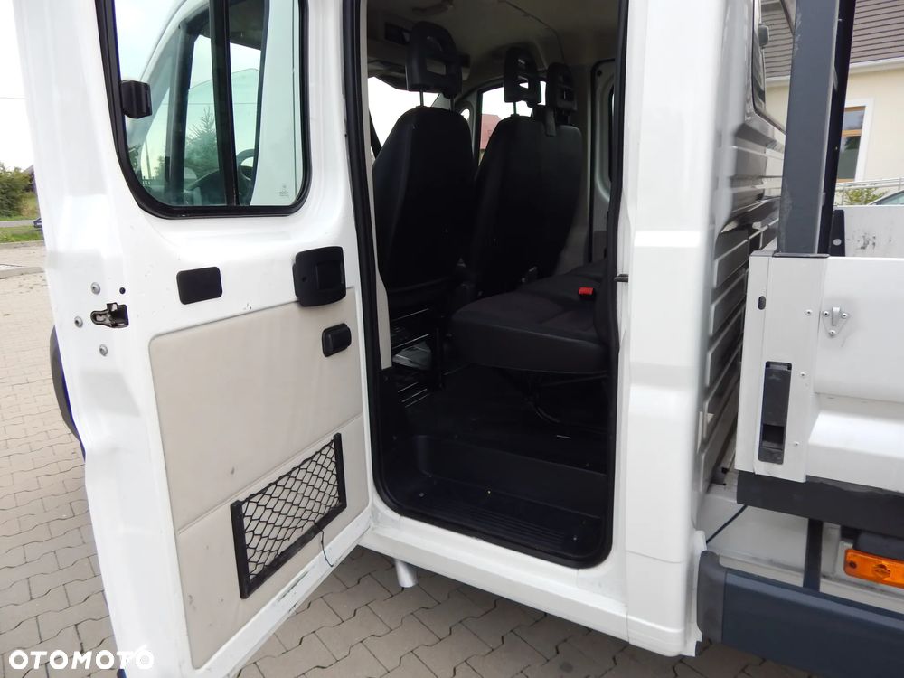 Peugeot Boxer_7-Osobowy_Max-Rama_Skrzynia_Paka - 31