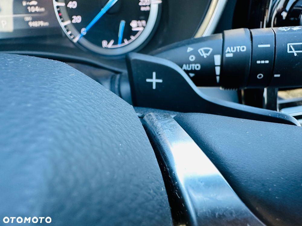 Toyota Highlander 2.5 Hybrid Executive - 26