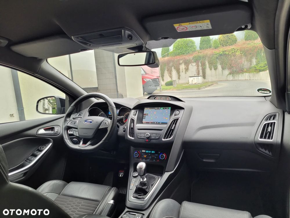 Ford Focus 2.0 TDCi ST mit Leder-Sport-Paket - 17