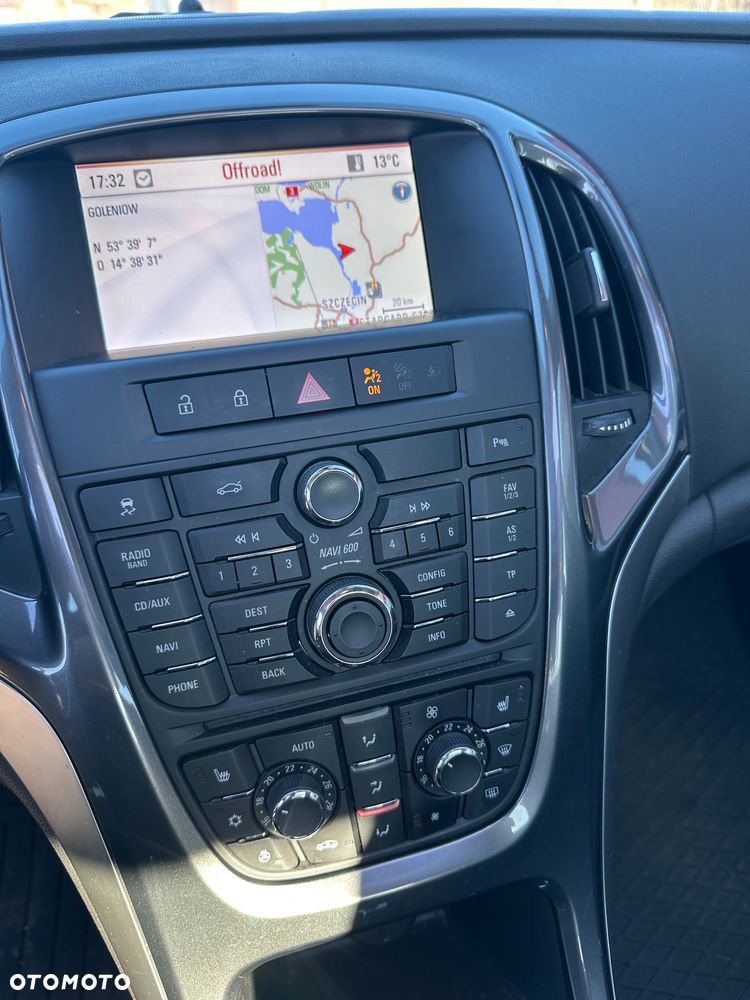 Opel Astra 1.4 Turbo - 17