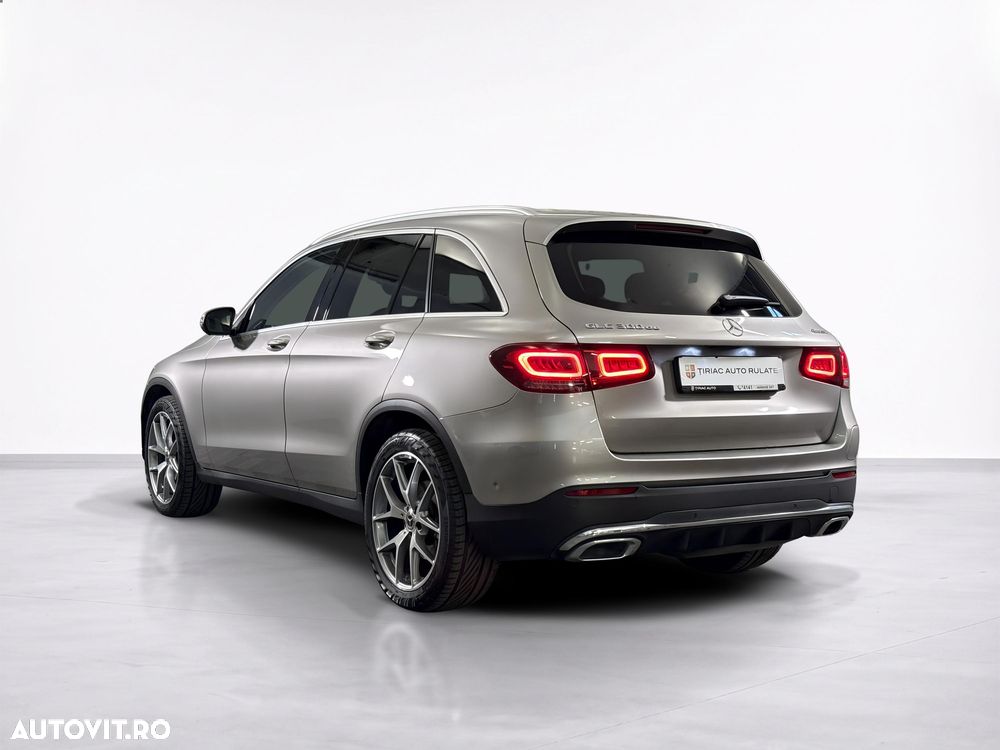 Mercedes-Benz GLC - 4