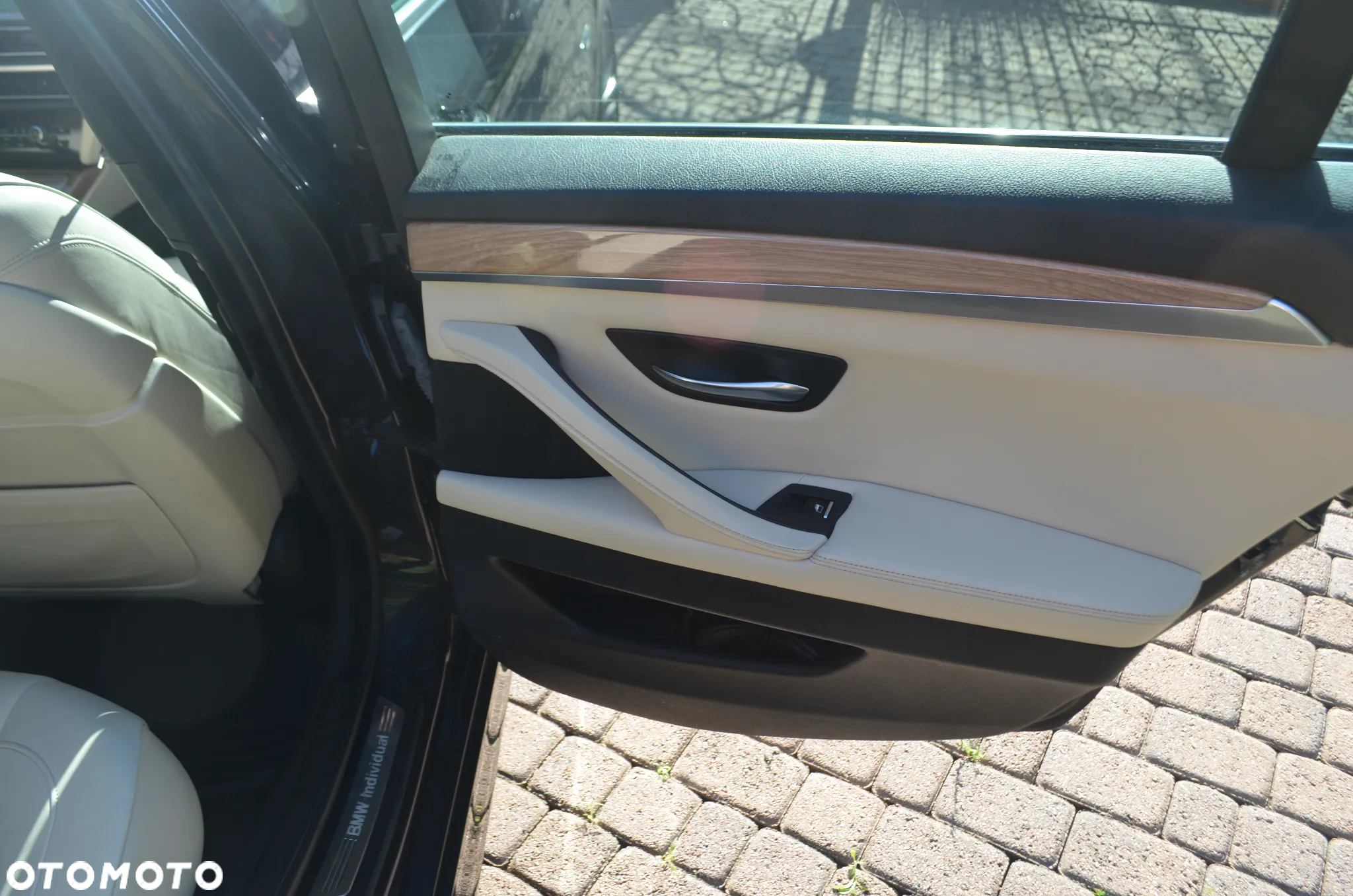 BMW Seria 5 530d xDrive Luxury Line - 27