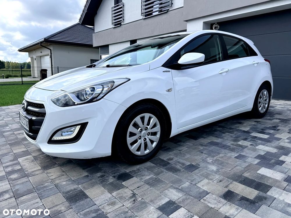 Hyundai i30 1.4 Family - 19