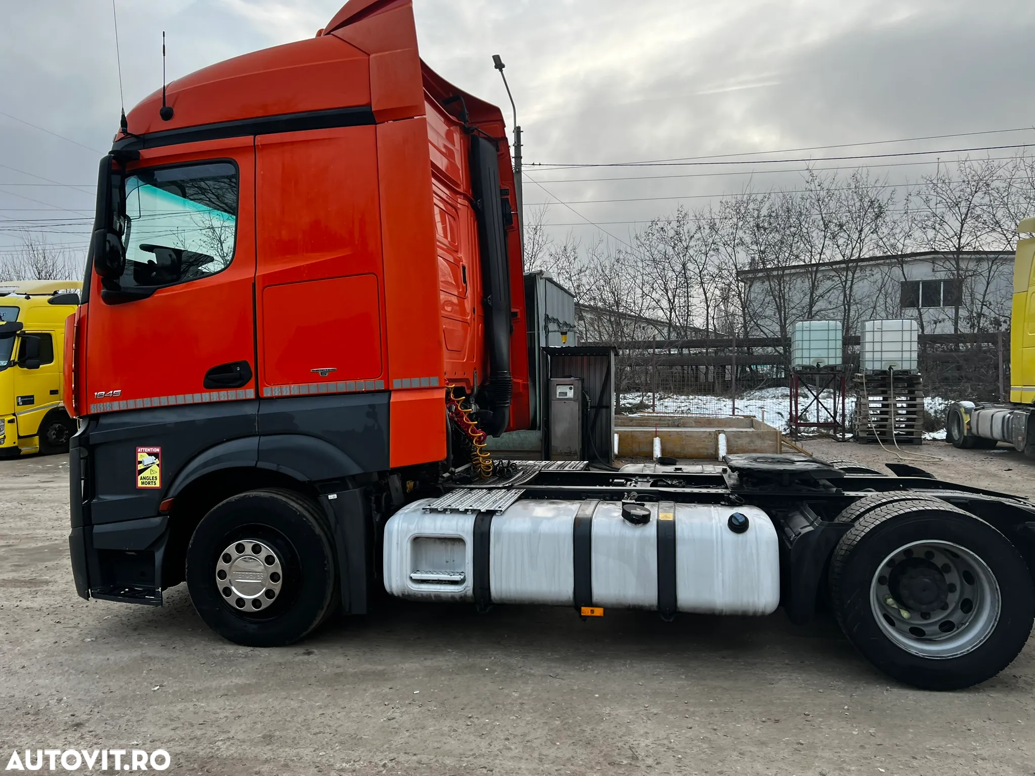 Mercedes-Benz Actros 1845 Mega - 4