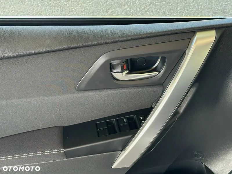 Toyota Auris - 17