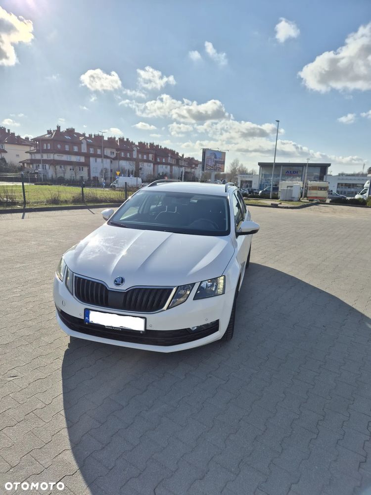 Skoda Octavia - 1