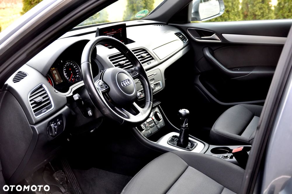 Audi Q3 2.0 TDI Design - 25