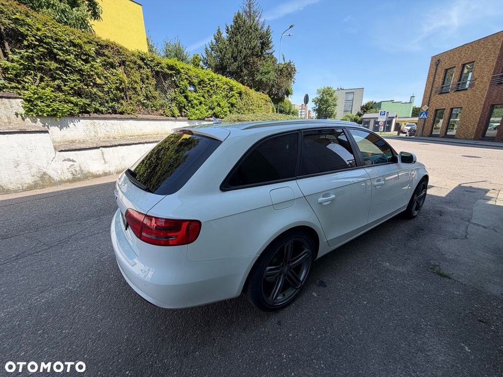 Audi A4 Avant 2.0 TDI DPF S line Sportpaket - 8