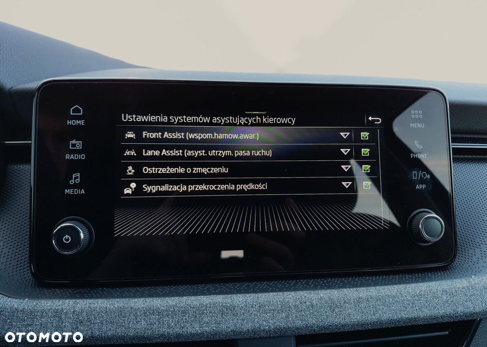 Skoda Kamiq 1.0 TSI Selection - 32