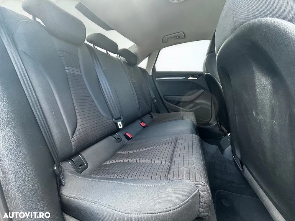 Audi A3 Limuzina 2.0 TDI S line Sportpaket - 18
