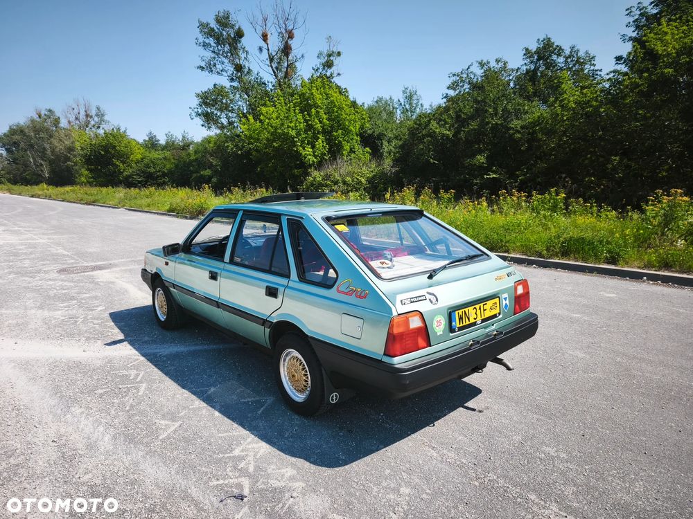 Polonez Caro - 8