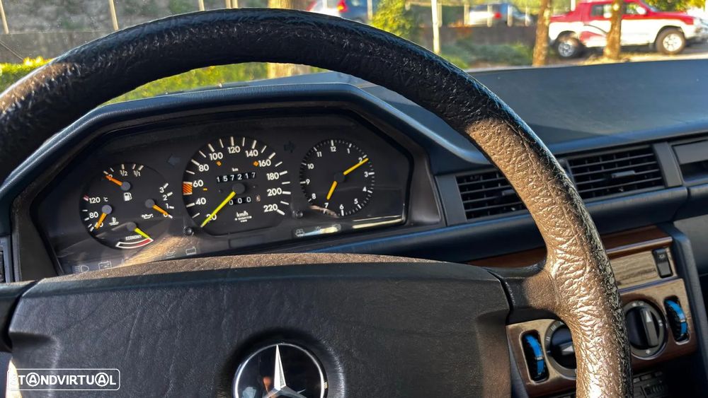 Mercedes-Benz W124 (1984-1997) 200 - 16