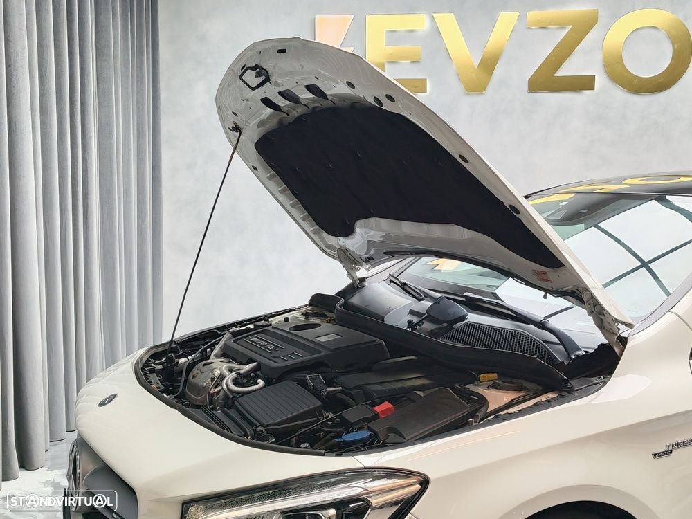 Mercedes-Benz CLA 45 AMG 4Matic Speedshift 7G-DCT - 27