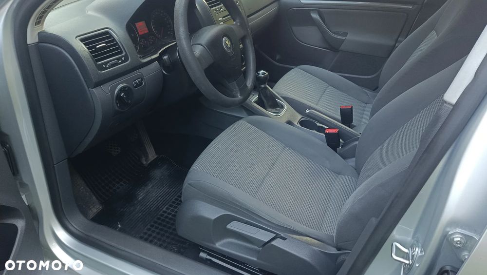 Volkswagen Jetta 1.9 TDI Trendline - 6