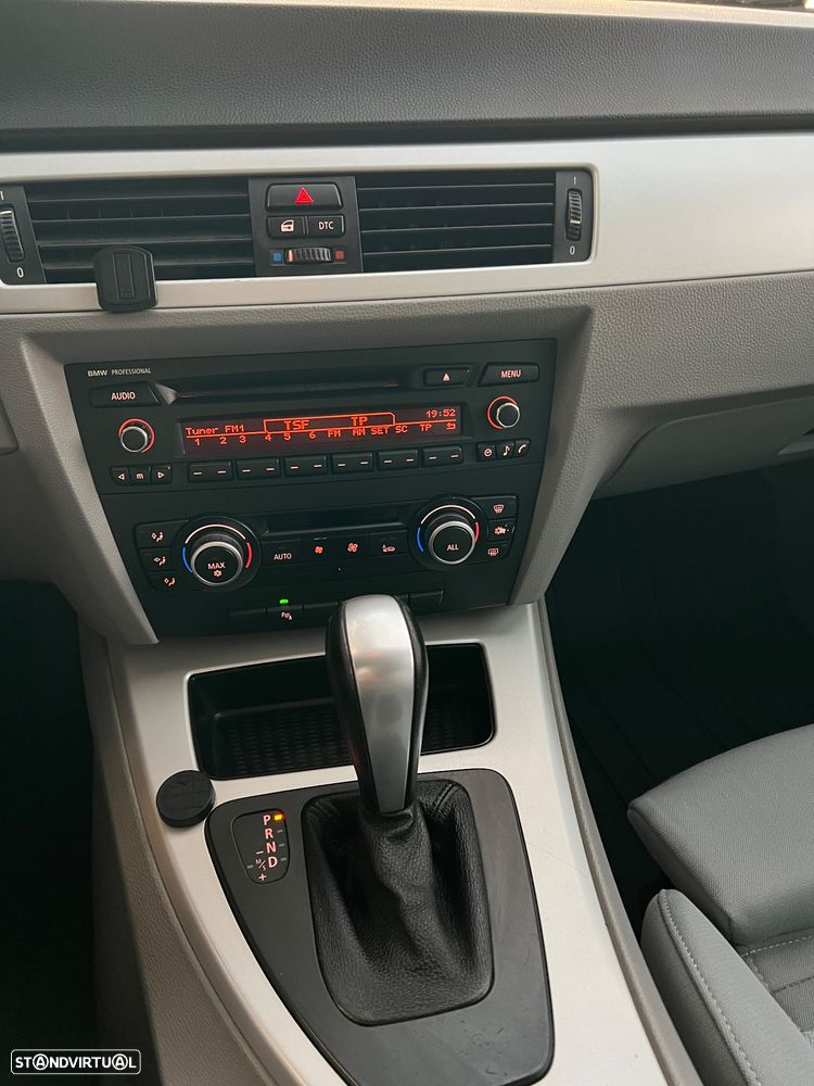 BMW 320 d Sport Auto - 15