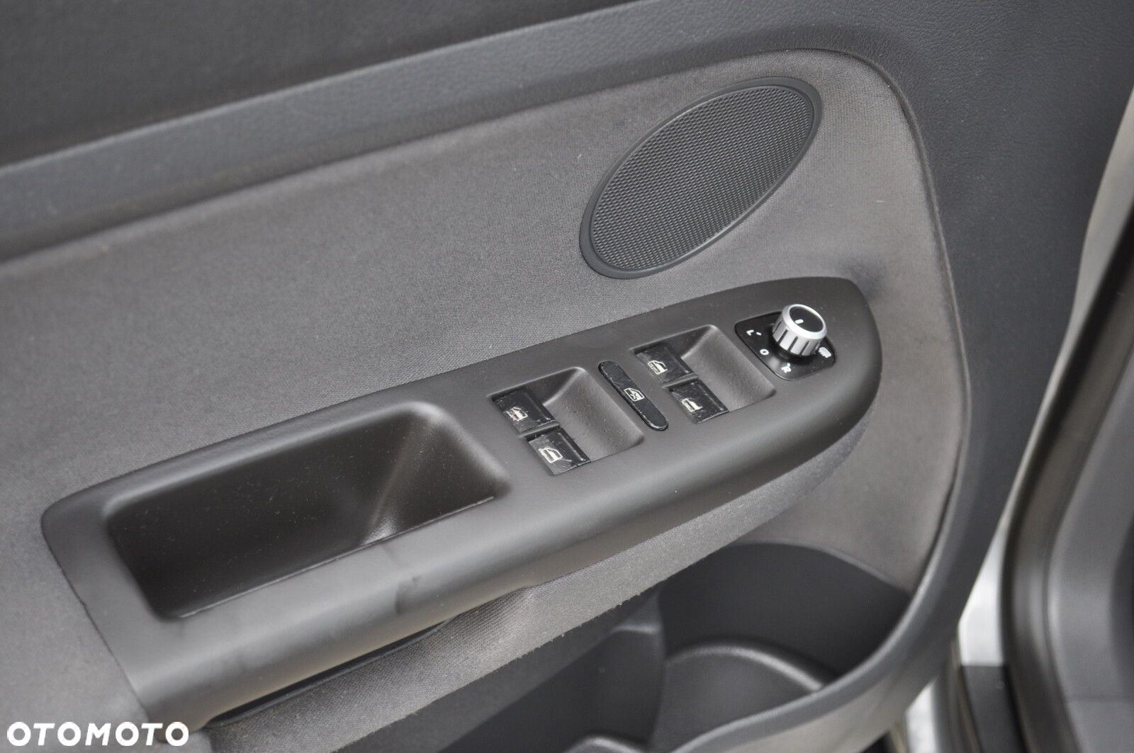 Volkswagen Golf Plus - 13