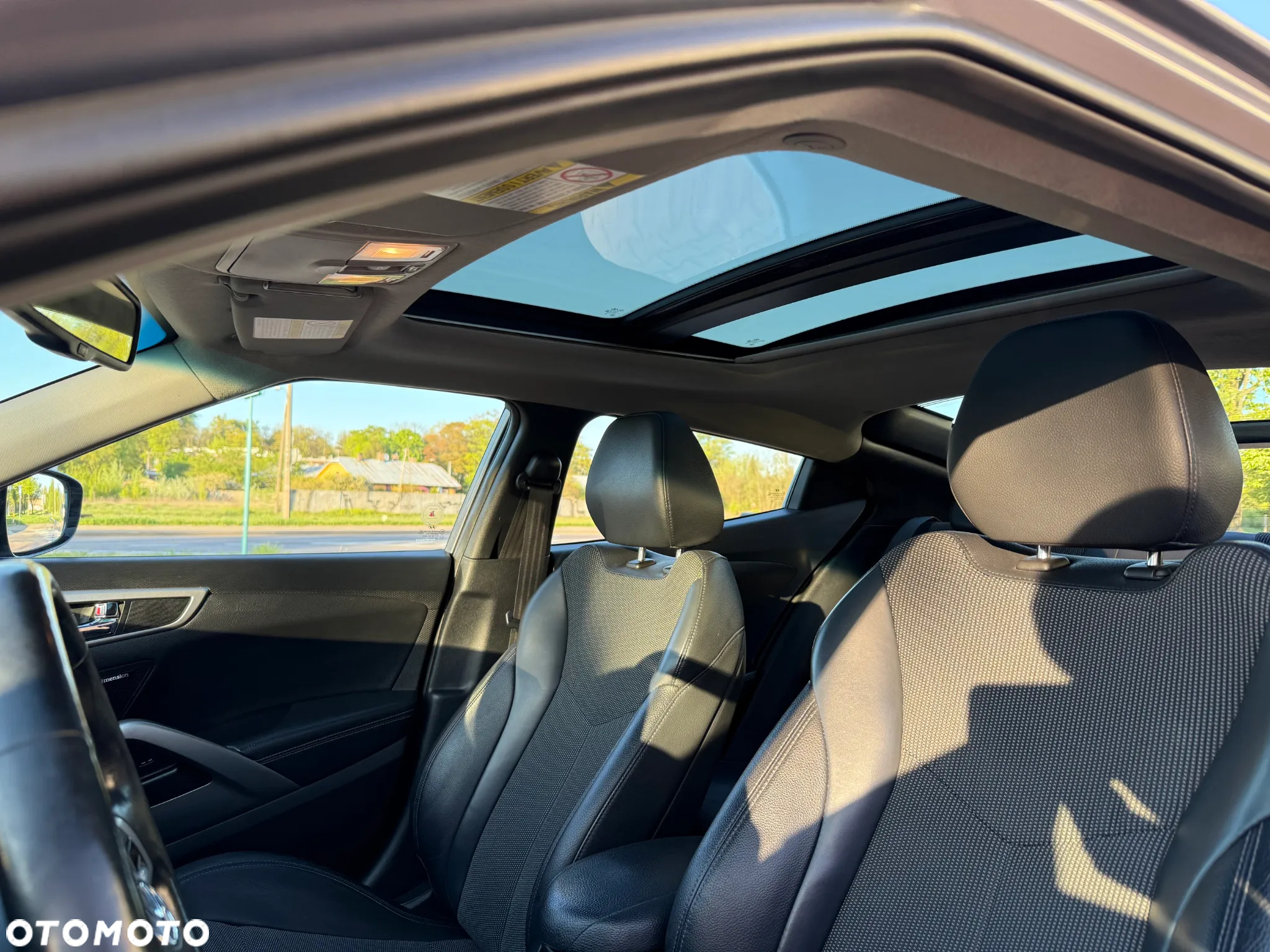 Hyundai Veloster 1.6 GDI Premium - 3