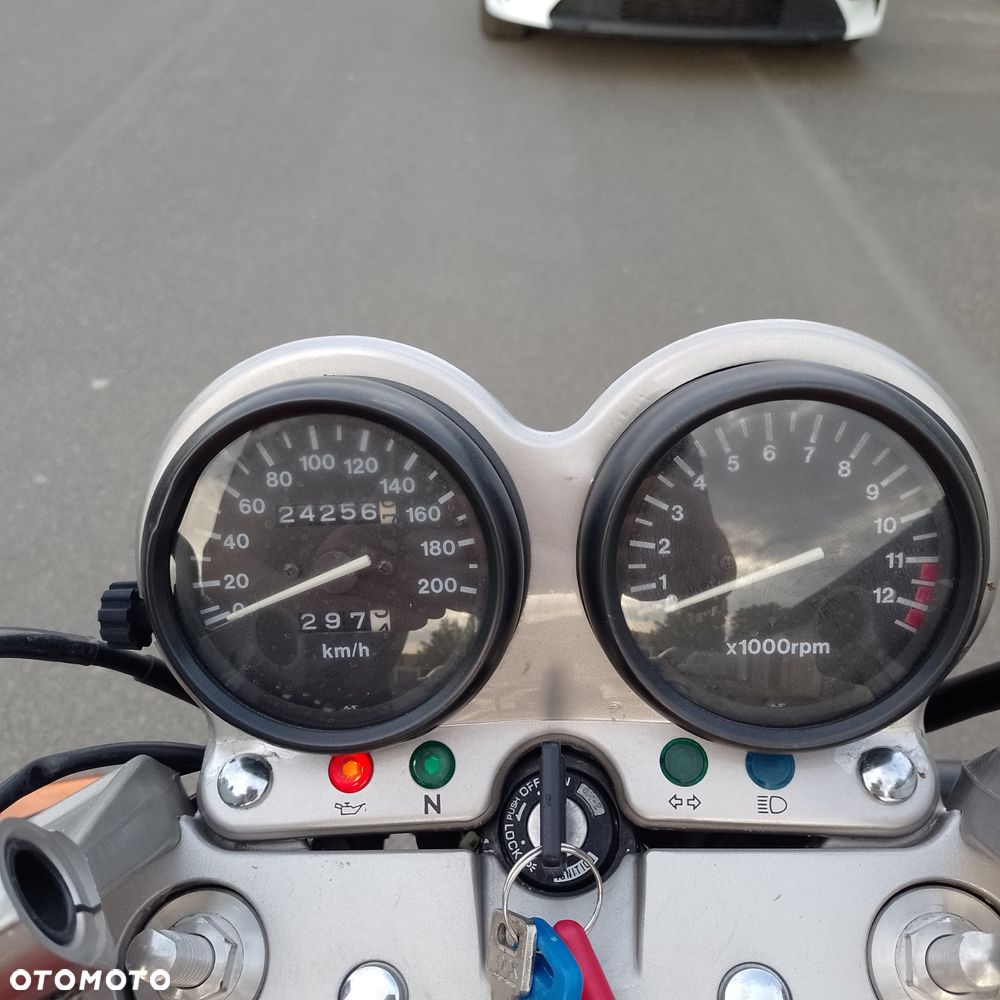 Suzuki GS - 8