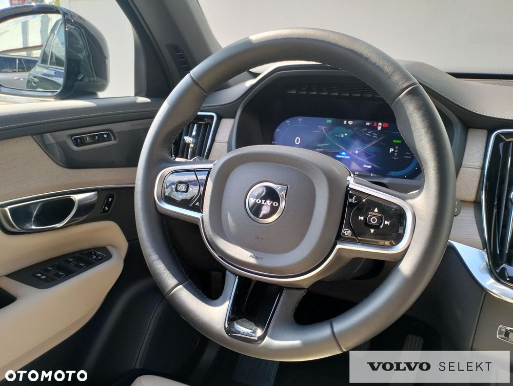 Volvo XC 90 - 31