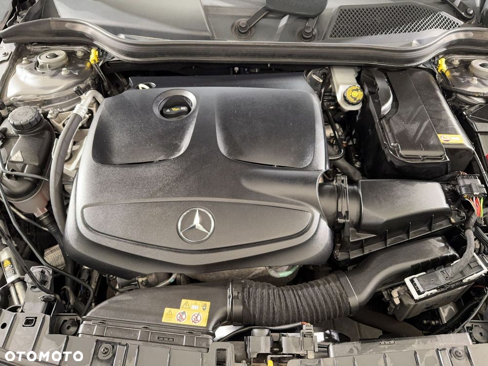 Mercedes-Benz GLA - 29