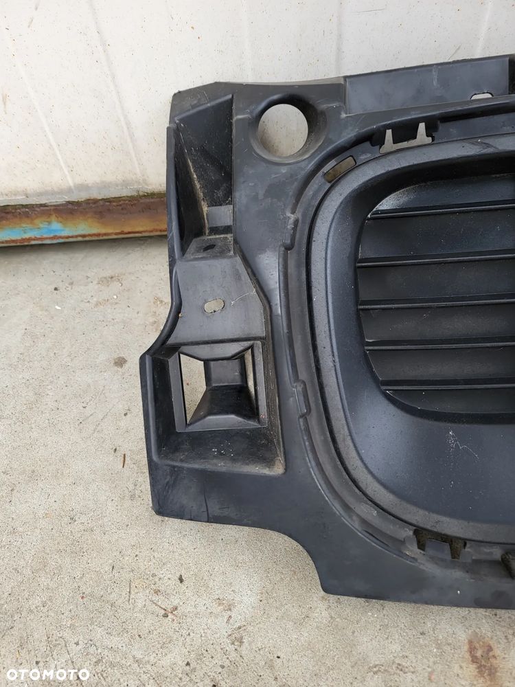 Kratka środkowa zderzaka Citroen Berlingo IV - 5