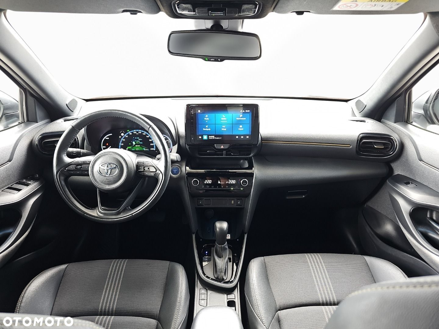 Toyota Yaris Cross - 11
