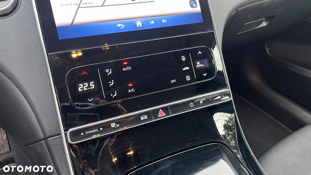 Mercedes-Benz Klasa C 200 d 9G-TRONIC - 24