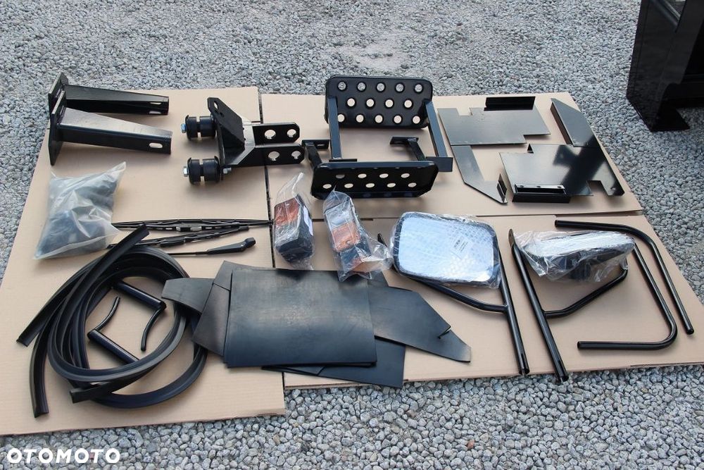 Kabina ursus bez błotników C 330 C-330 KOJA SMOLNIKI transport - 9