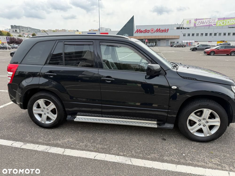 Suzuki Grand Vitara 2.0 De luxe - 3