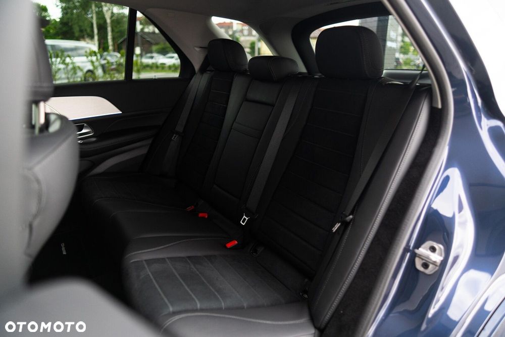 Mercedes-Benz GLE - 25