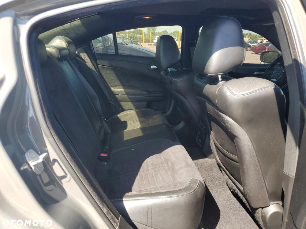 Dodge Charger 5.7 R/T Daytona - 9