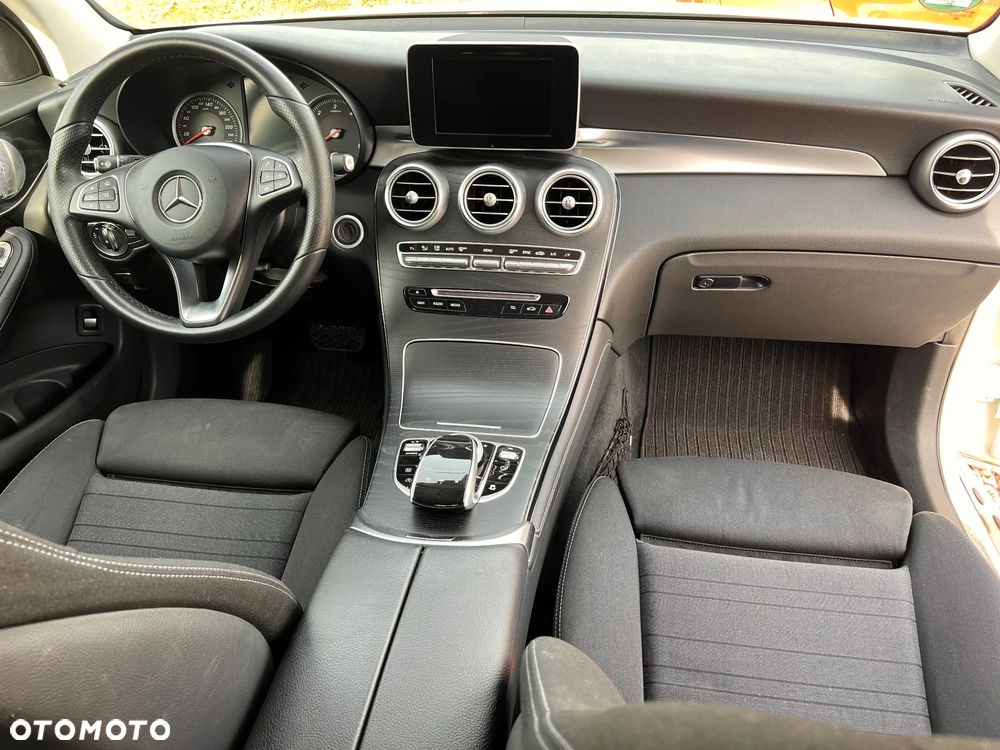 Mercedes-Benz GLC 350 d 4Matic 9G-TRONIC AMG Line - 22